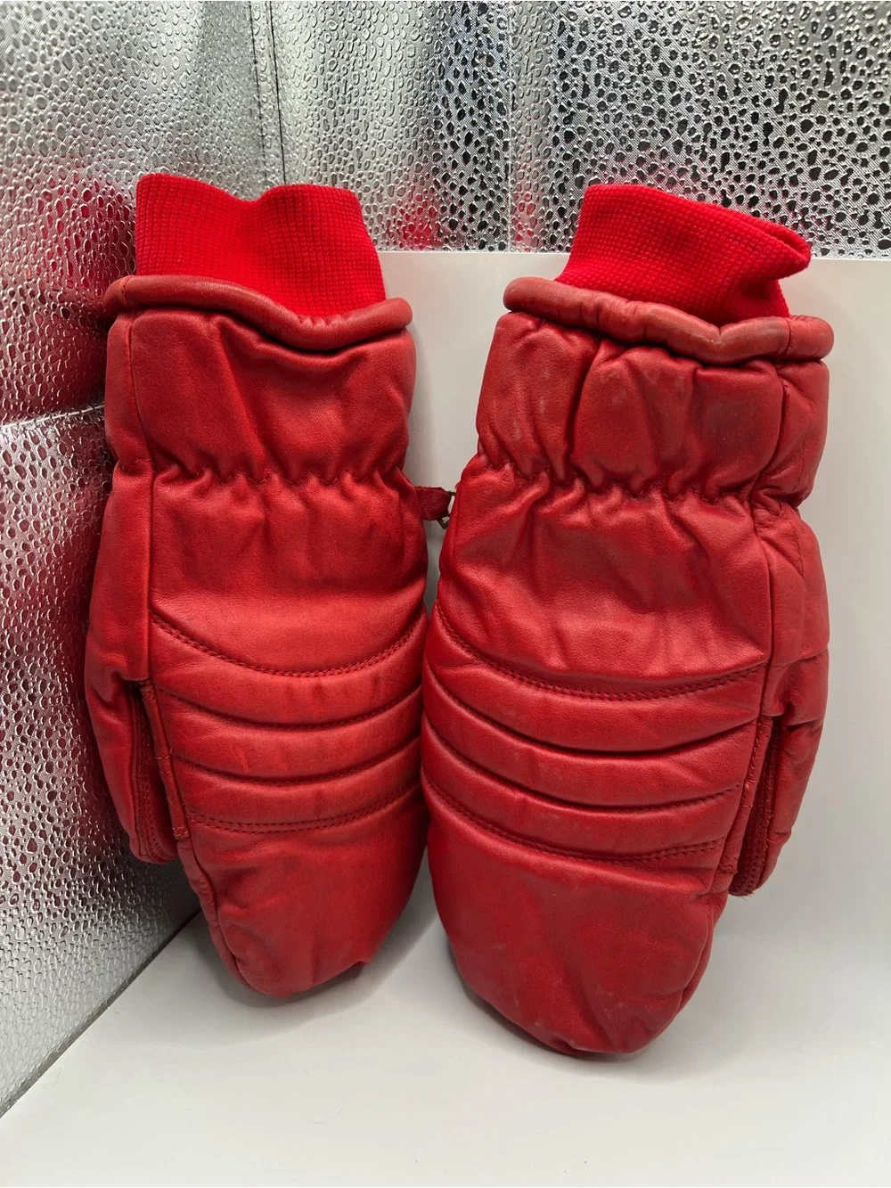 Red Quilted Women's Ski Gloves